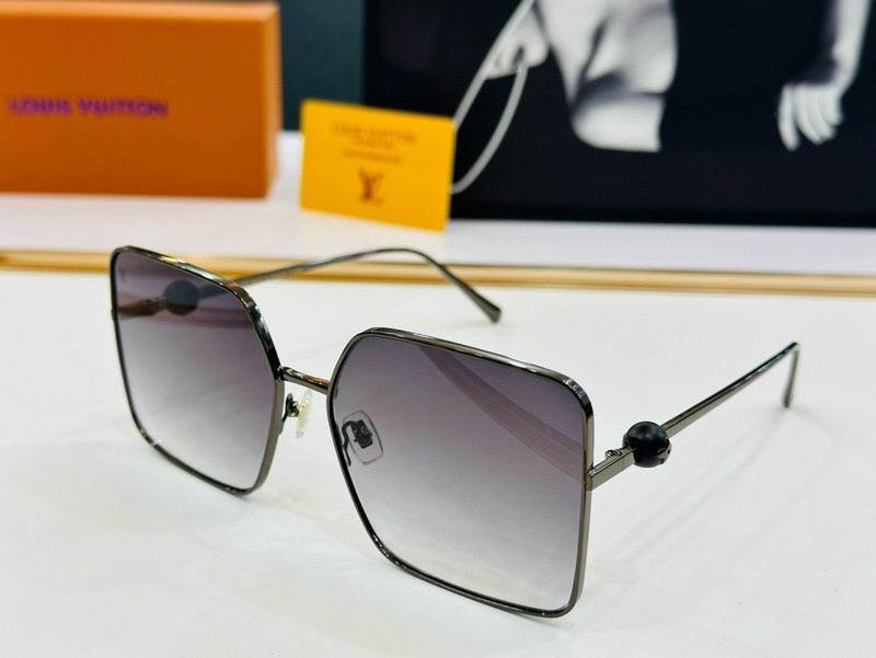 LV Sunglasses 721